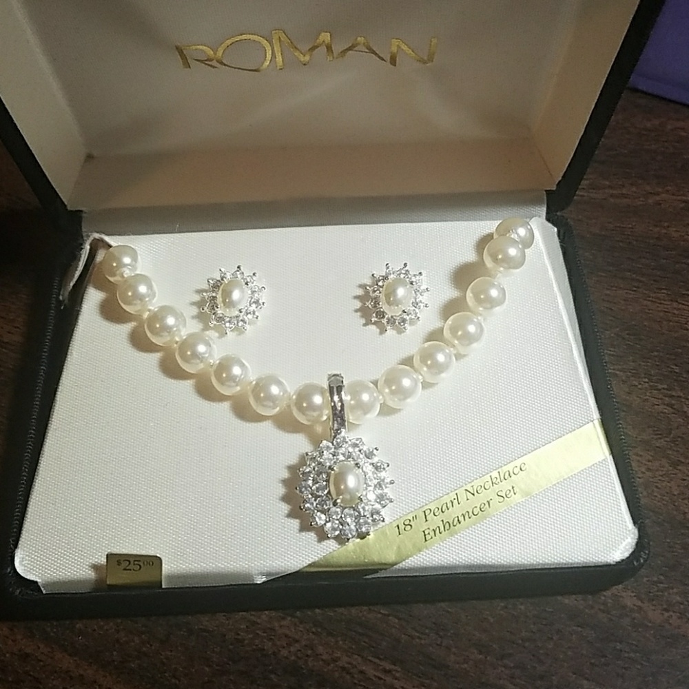 Roman 18" pearl necklace enhancer set w/ earrings